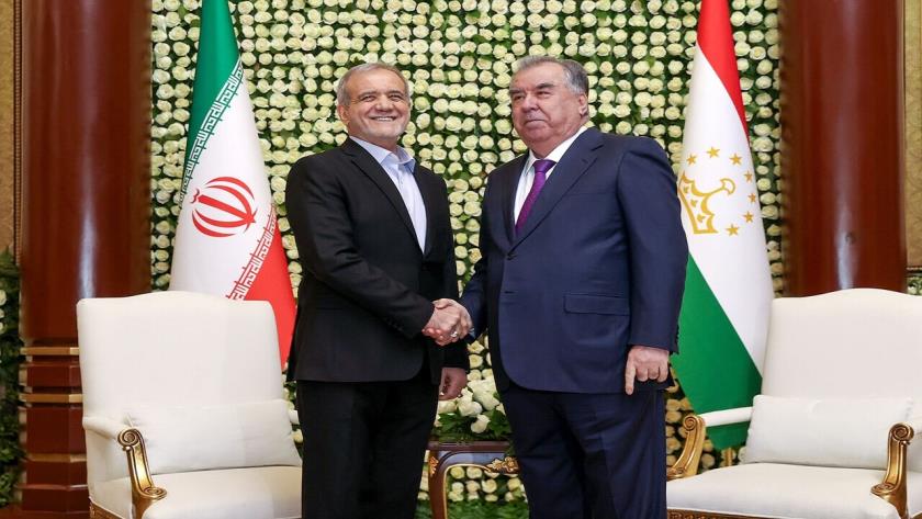 Iranpress: پزشکیان: تاجیکستان شریک راهبردی ایران در منطقه است