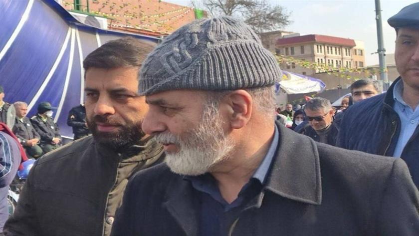Iranpress: احمدیان: این انقلاب متعلق به کسی جز خود مردم نیست