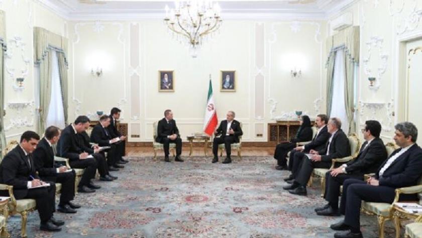 Iranpress: پزشکیان: حجم مبادلات تجاری ایران و ترکمنستان قابلیت افزایش چند برابری دارد