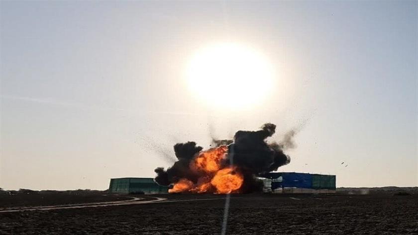 Iranpress: انهدام اهداف دشمن در مسافت ۱۲۰۰ کیلومتری با پهپاد «آرش» در رزمایش ذوالفقار ۱۴۰۳