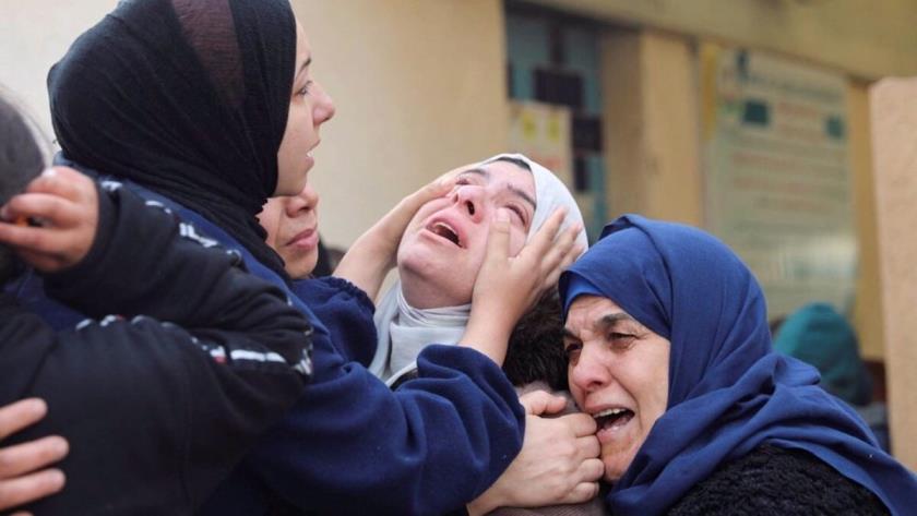 Iranpress: شهادت بیش از ۱۲ هزار زن فلسطینی در جنگ غزه 