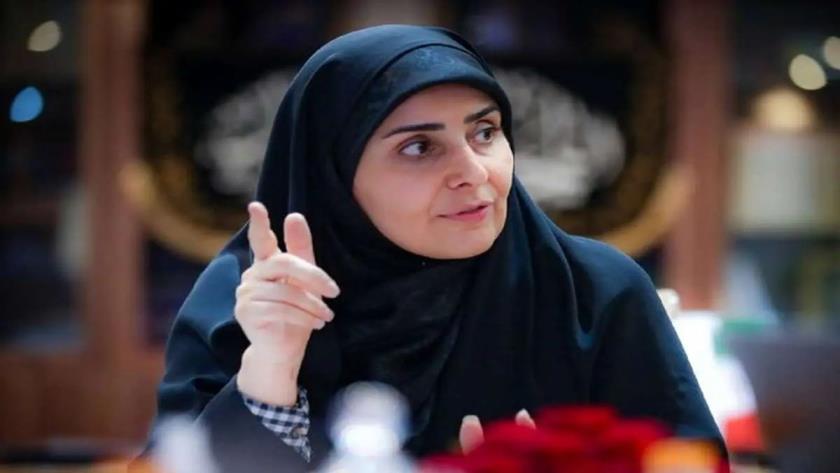 Iranpress: وزیر راه: تحریم‌ها خصمانه‌تر می‌شوند، اما می‌توانیم آن‌ها را دور بزنیم
