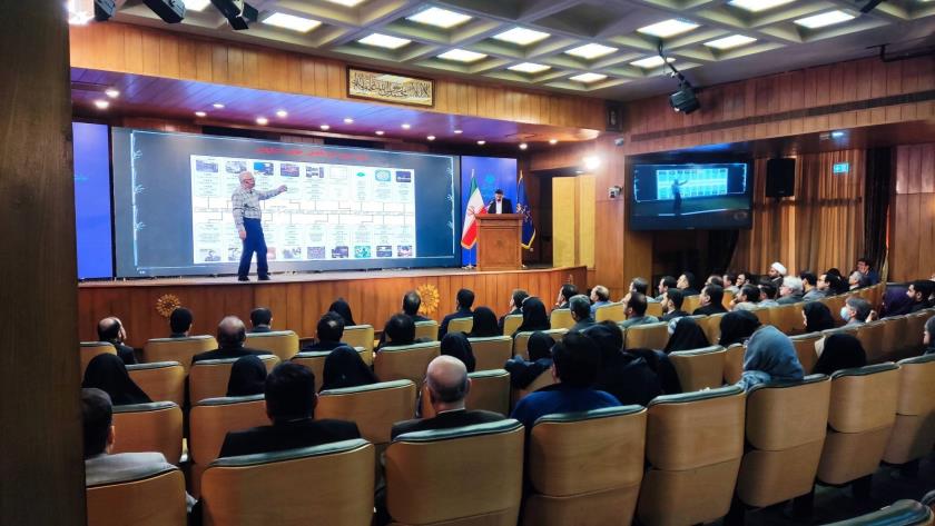 Iranpress: رونمایی از سکوی ملی هوش مصنوعی؛ گامی بلند به سوی استقلال فناوری