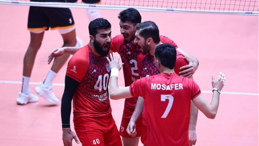 Iranpress: فولاد سیرجان قهرمانی در لیگ والیبال را تکرار کرد