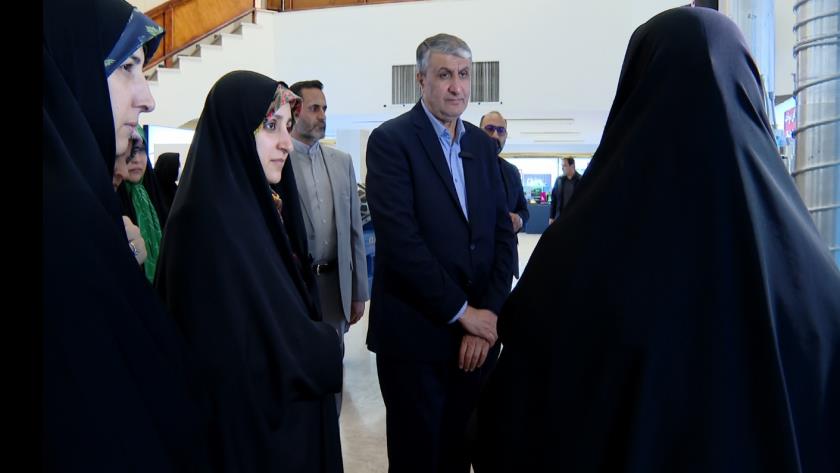 Iranpress: اسلامی: زنان نقش کلیدی در صنعت هسته‌ای ایران ايفا می‌كنند