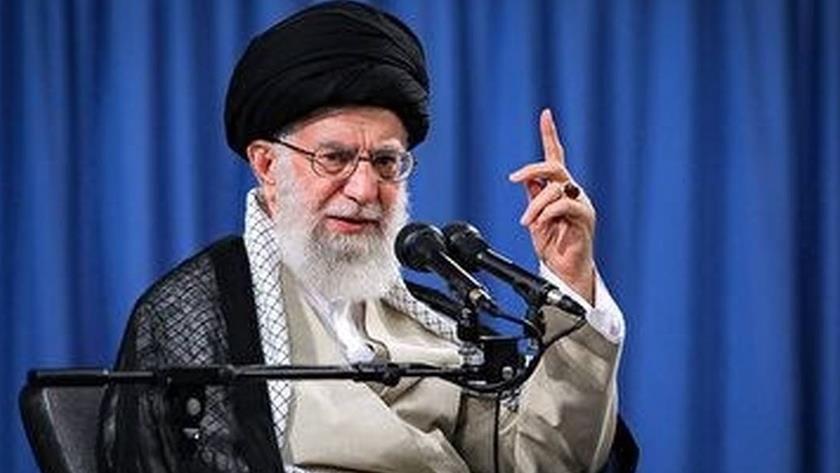 Iranpress: رهبر معظم انقلاب: نیروهای مسلح رژیم رذل صهیونی را بیچاره خواهند کرد