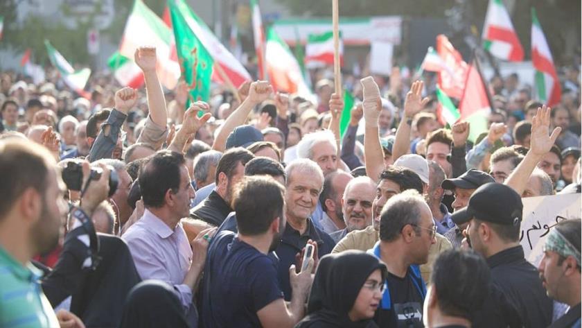 Iranpress: تجمع مردم تهران در محکومیت حملات رژیم صهیونیستی و آمریکا