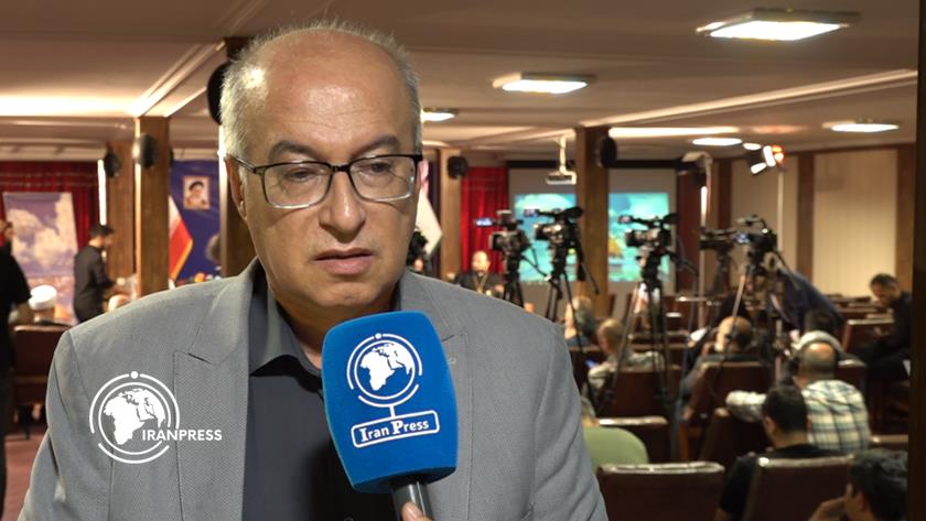Iranpress: نماینده جامعه کلیمیان: ایران بدون هیچ کمکی در مقابل رژیم صهیونیستی و آمریکا ایستاد