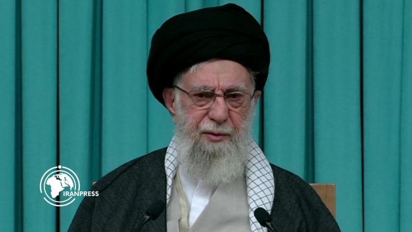 Iranpress: رهبر انقلاب: در وضع کنونی، مذاکره با دولت آمریکا هیچ کمکی به منافع ملی ما نمی‌کند