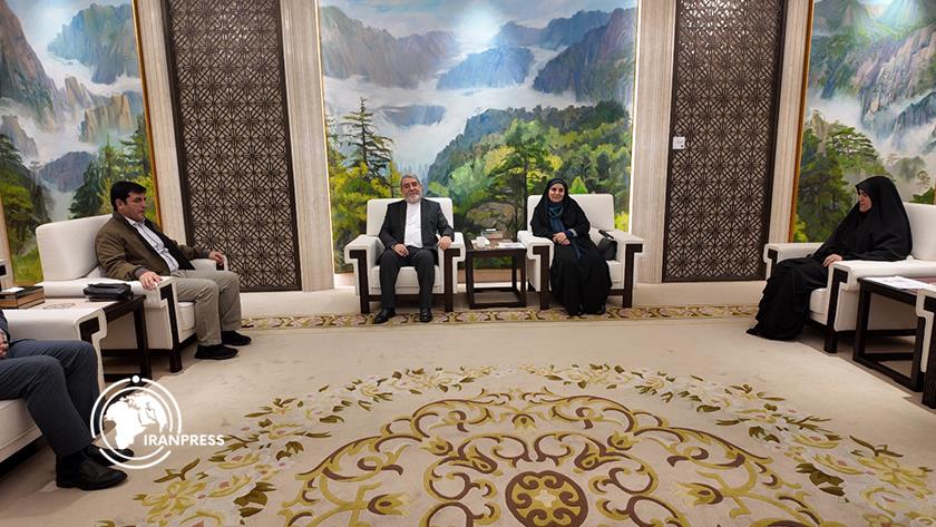 Iranpress: سفر وزیر راه و شهرسازی به چین برای حضور در نشست "اتصال ریلی چین به اروپا"