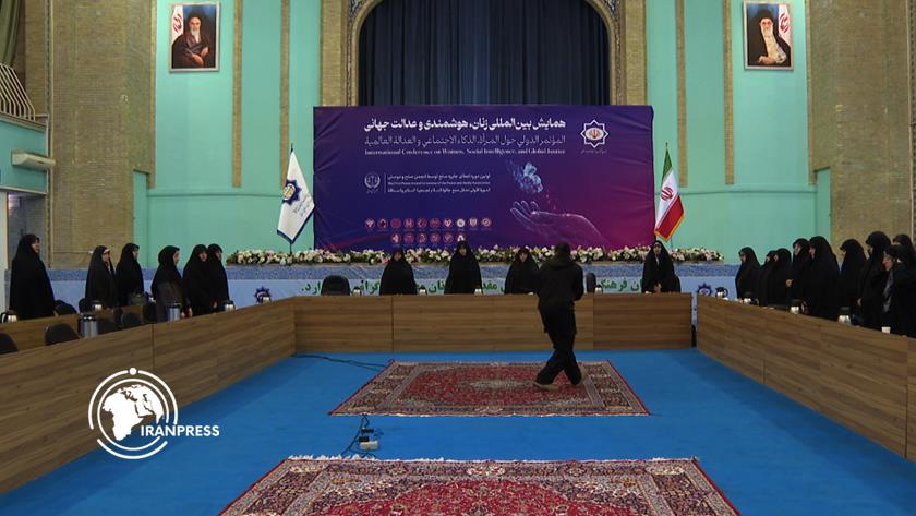 Iranpress: همایش بین‌المللی «زنان، هوشمندی و عدالت جهانی»
