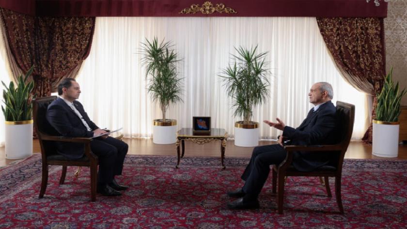 Iranpress: رئیس جمهور: آشوب‌گران تحت حمایت آمریکا و رژیم اسرائیل قرار دارند