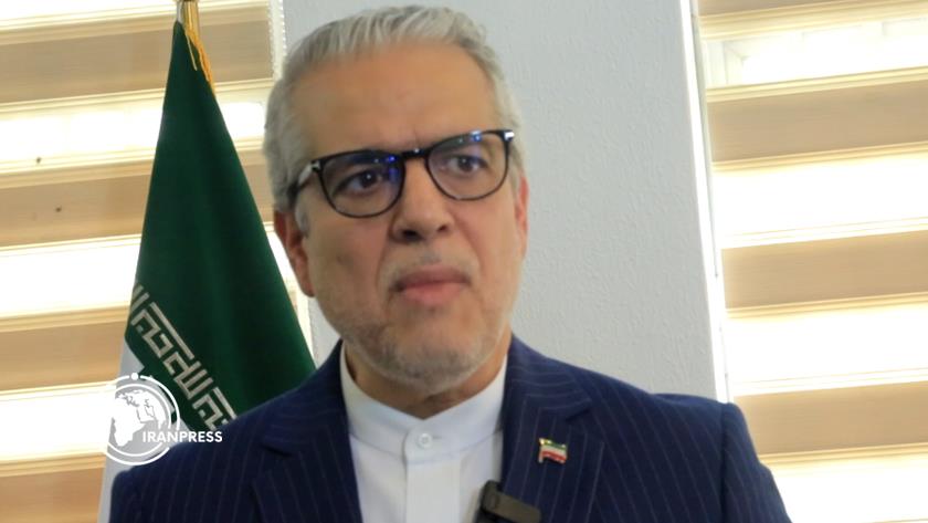 Iranpress: هشدار سفیر ایران در نیجریه درباره تحرکات نظامی آمریکا در منطقه 