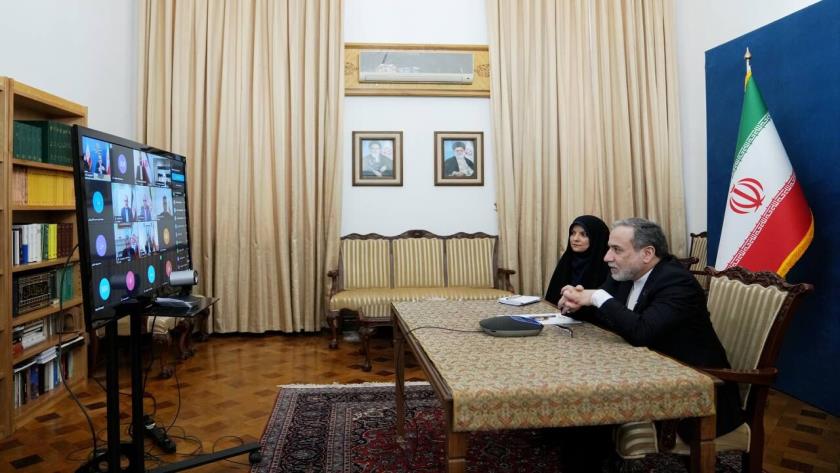 Iranpress: تأکید عراقچی بر گسترش روابط سیاسی و اقتصادی ایران در سازمان‌های بین‌المللی