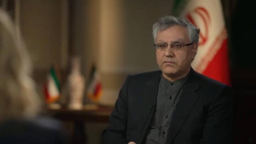Iranpress: تهدیدات سنتکام علیه بنادر ایران نقض قواعد حاکم بر ایمنی دریانوردی است