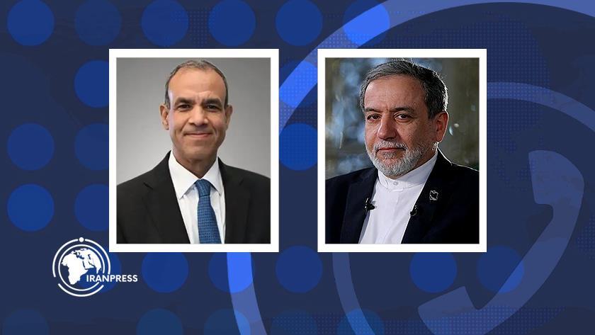 Iranpress: وزیران امور خارجه ایران و مصر تلفنی گفت وگو کردند