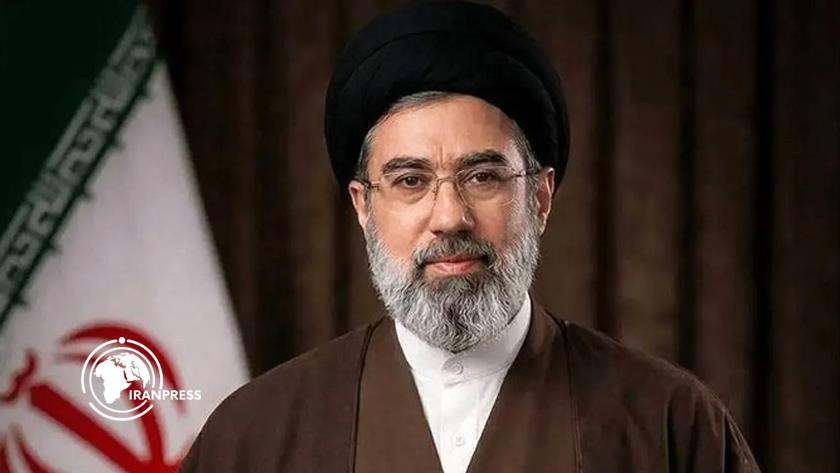 Iranpress: رهبر انقلاب: ارتکاب هرآنچه به ضرر انسجام اجتماعی باشد، ممنوع است