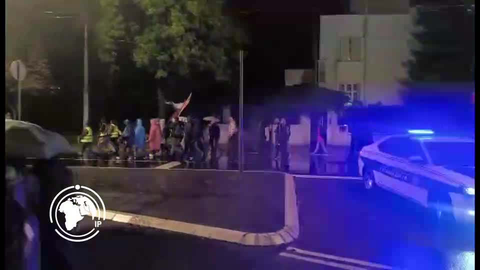 Iranpress: مظاهرات في صربيا وهولندا تنديدًا بجرائم الاحتلال الإسرائيلي في غزة