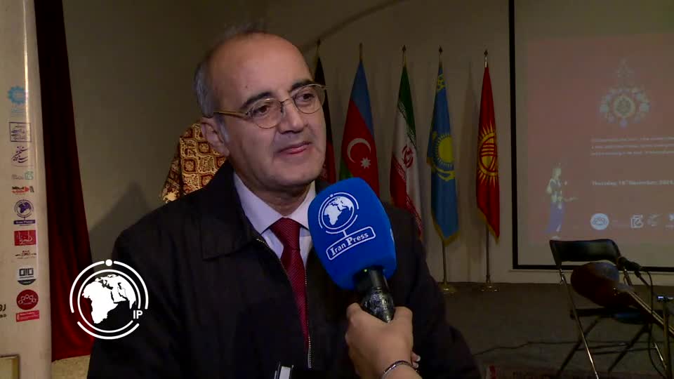 ایران برس: الممثل أردشير رستمي: ليلة يلدا فلسفتها تقوم على تجاوز الصعاب