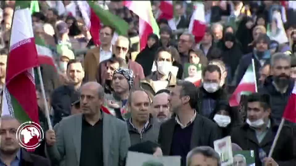 Iranpress: مسيرة حاشدة في طهران تنديدا بمؤامرات أمريكية وإسرائيلية ضد البلاد