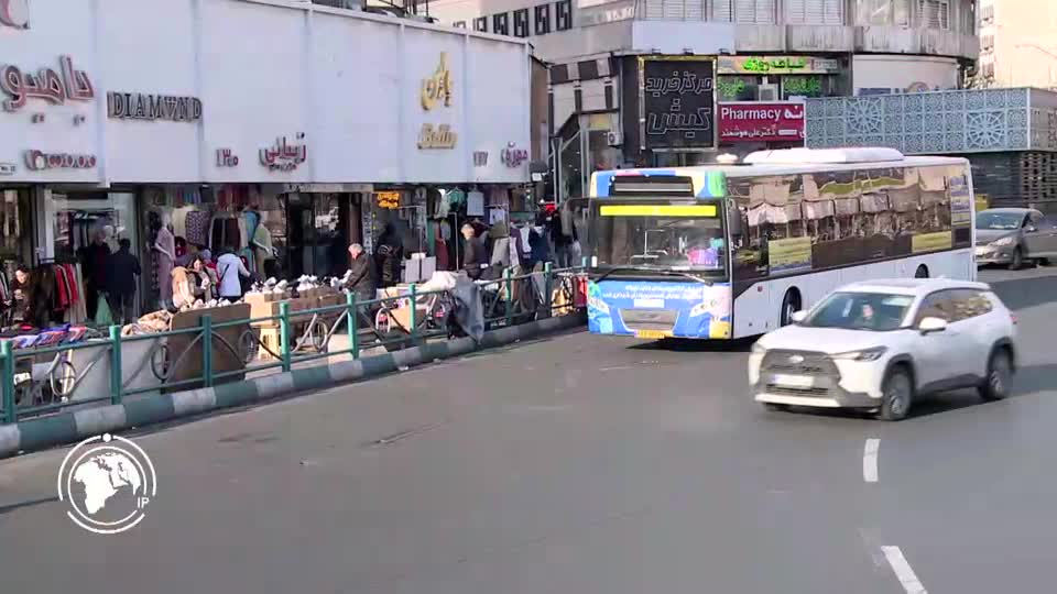 Iranpress: الحياة تعود إلى طبيعتها في طهران بعد إحباط الأعمال التخريبية