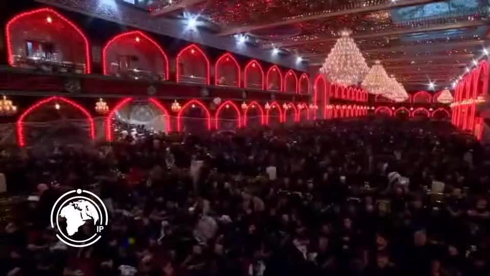 Iranpress: ملايين الزائرين يتوافدون إلى حرم سيد الشهداء (ع) في ذكرى عاشوراء + فيديو