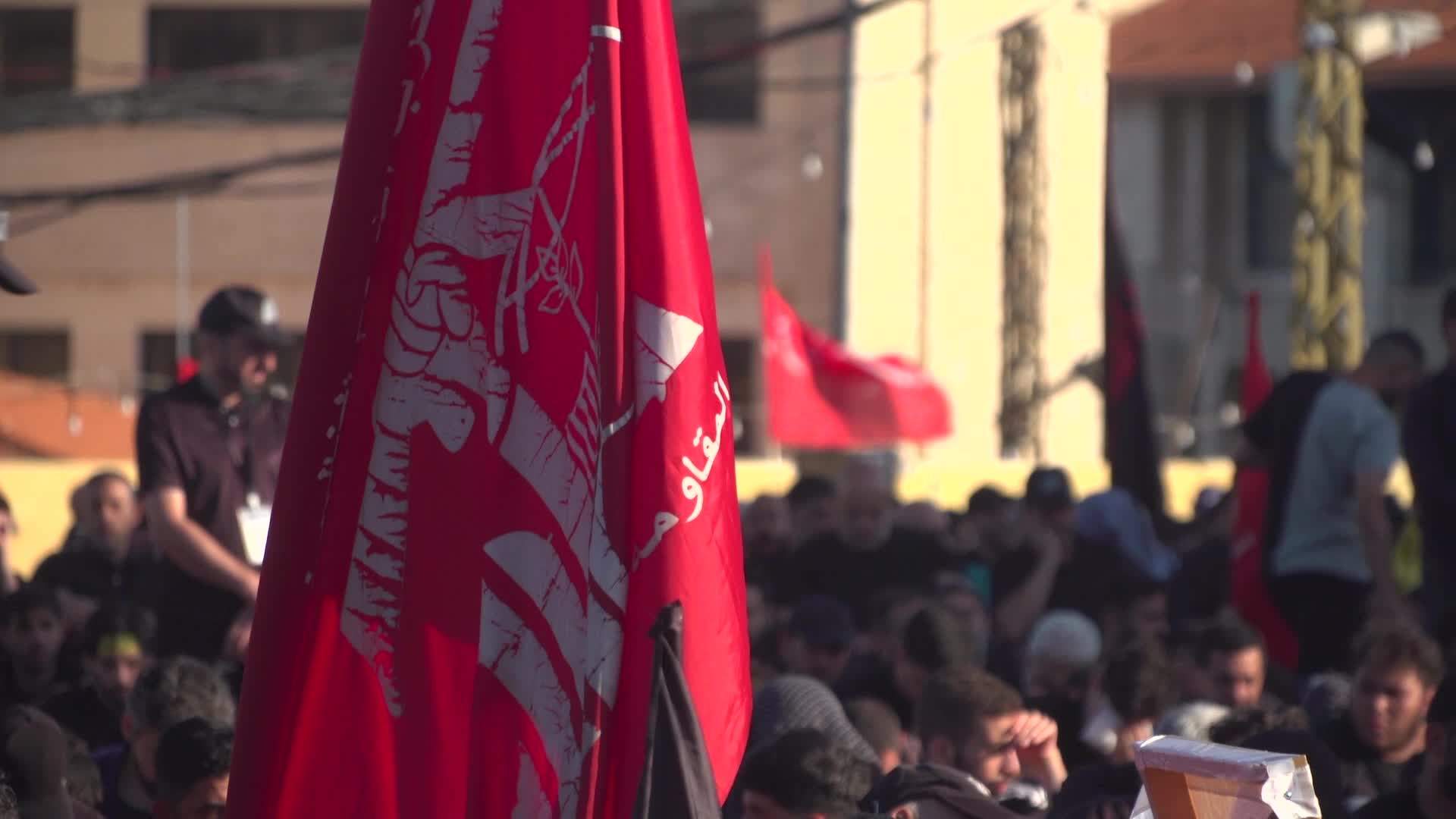 Iranpress: حزب الله يحيي عاشوراء بمسيرة حاشدة، والشيخ نعيم قاسم يؤكد التمسك بالمقاومة والسيادة