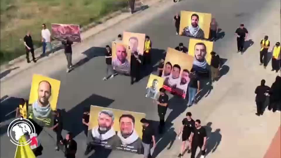 Iranpress: في موكب مهيب.. بلدة الدوير تودّع 62 شهيداً وشهيدة في يوم وفاء للمقاومة + فيديو