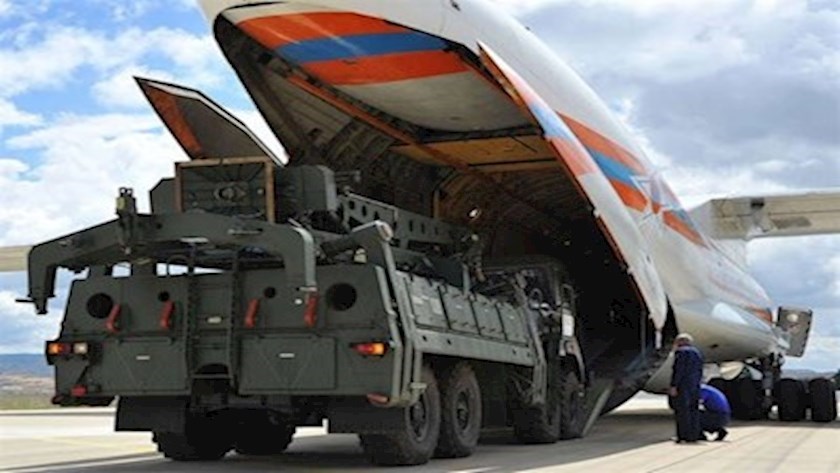Iranpress: Russia agrees to deliver second series of S-400 missile systems to Turkey