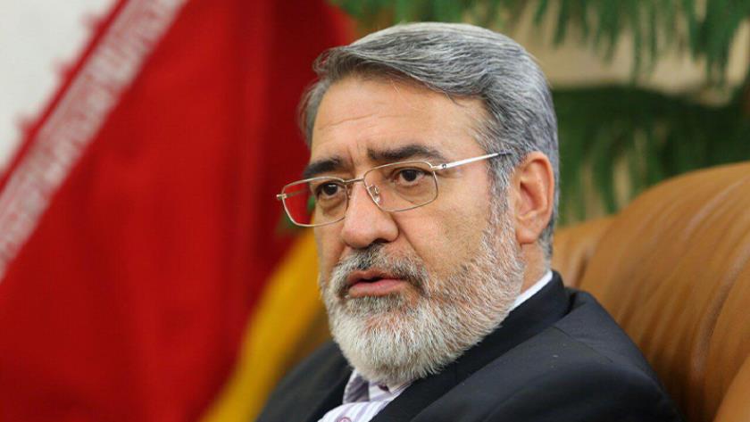 Iranpress: Over 3.5 million masks distributed daily: Interior Minister