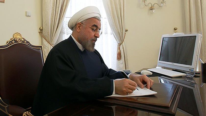 Iranpress: Rouhani congratulates 29th anniversary of independence of Uzbekistan
