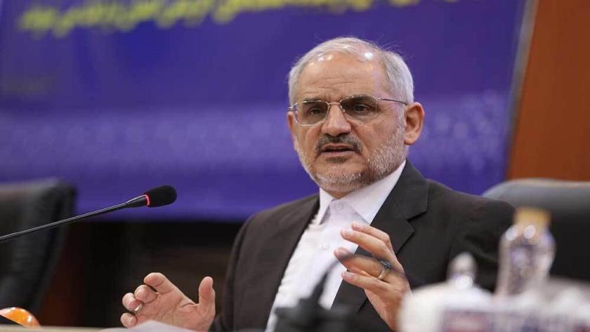 Iranpress: Students’ health, quality of education are Government’s concern: Min