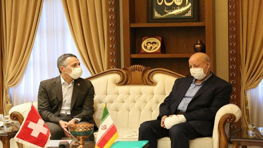 Iranpress: Swiss FM calls for expansion of bilateral ties with Iran