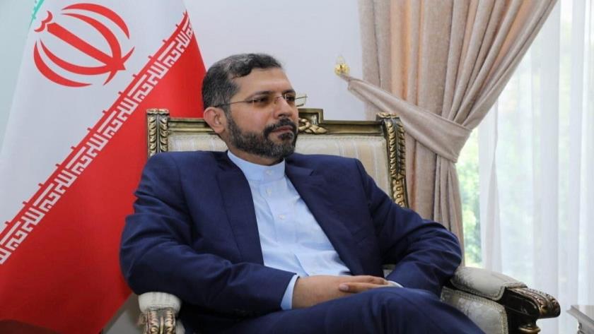 Iranpress: Foreign ministers of Iran and Switzerland have positive, frank, and cordial talks