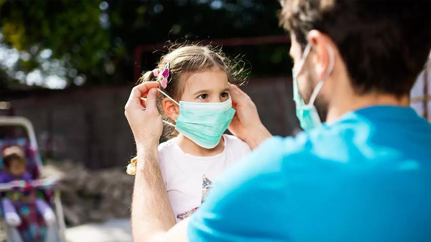 Iranpress: Half a million children in US infected with COVID-19