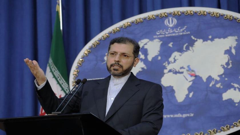 Iranpress: Pompeo should look into mirror: Iran FM Spox