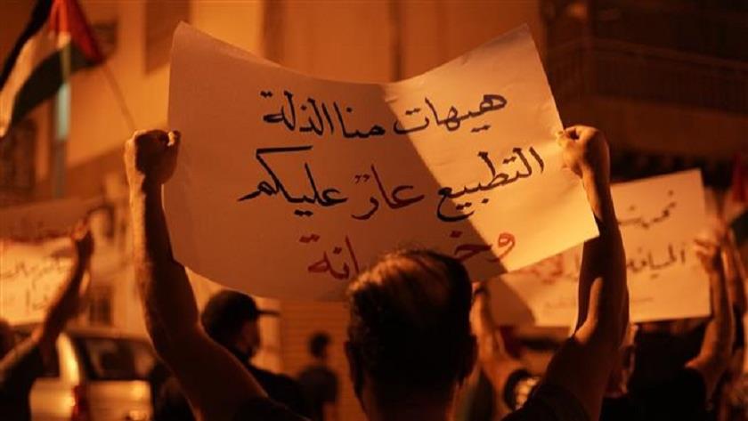 Iranpress: Bahrainis protest treacherous agreement with Israel for sixth night in row
