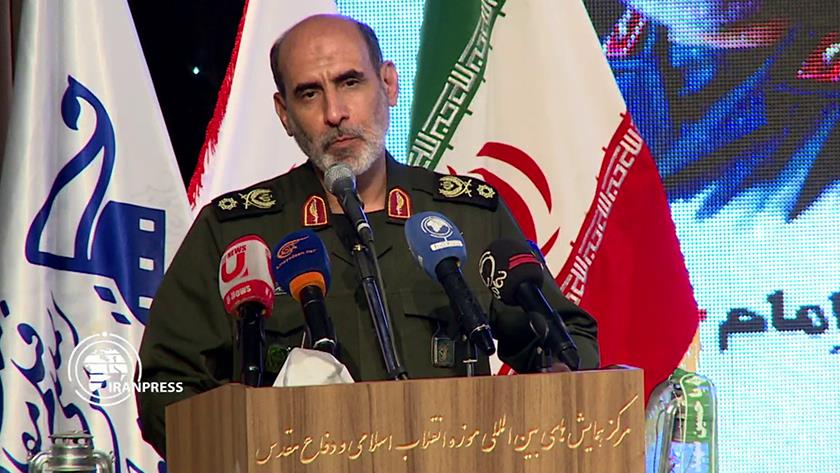 Iranpress: Eight years of Sacred Defense, important event after Islamic Revolution: Official