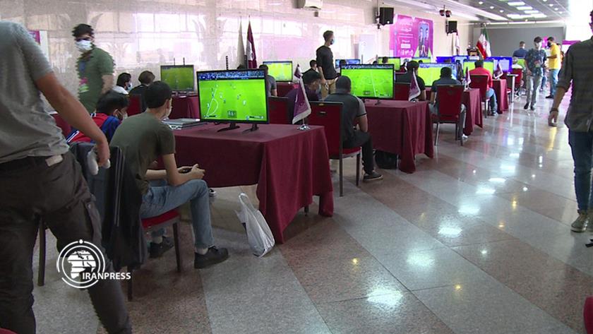 Iranpress: Iran holds qualification round of electronic games national team