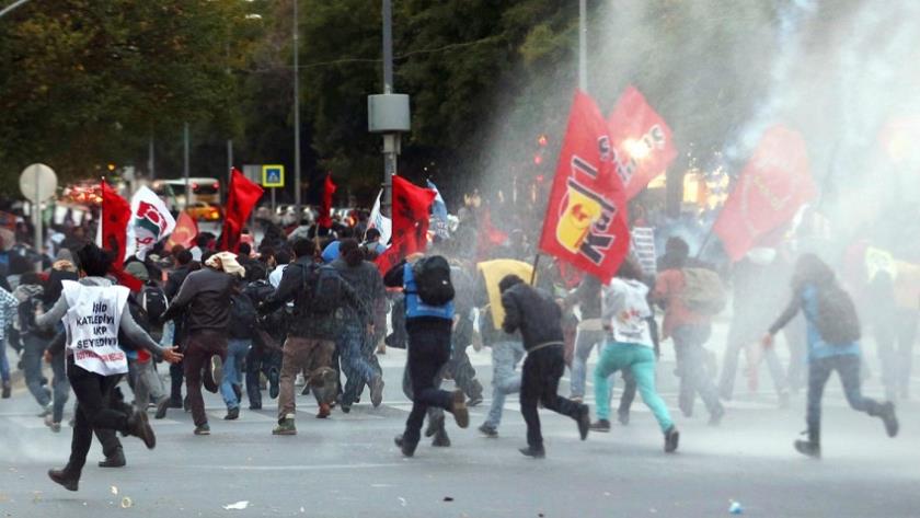 Iranpress: Turkish government orders 82 arrests over 2014 protests