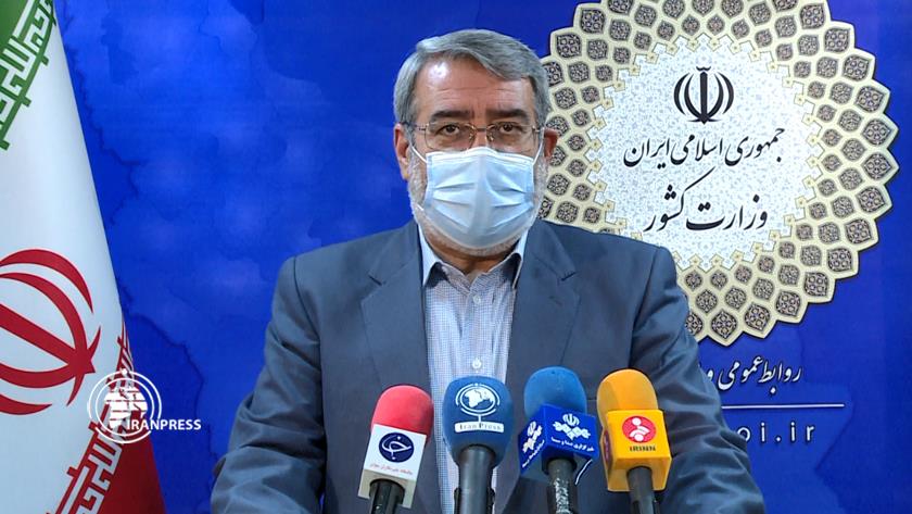 Iranpress: Iran having positive trend in economy despite problems: Interior minister