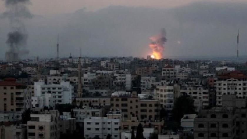 Iranpress: Israeli army launch air raids in southern Gaza Strip
