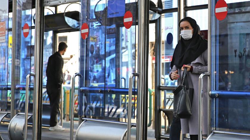 Iranpress: Those not wearing masks in Tehran, to be fined: Rouhani
