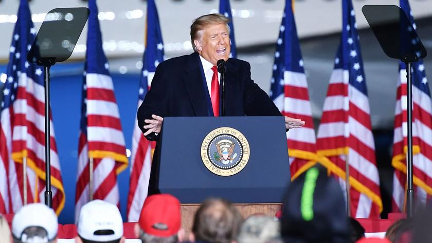 Iranpress: Trump holds 1st rally since contracting coronavirus, Mocks Biden at Florida Rally 