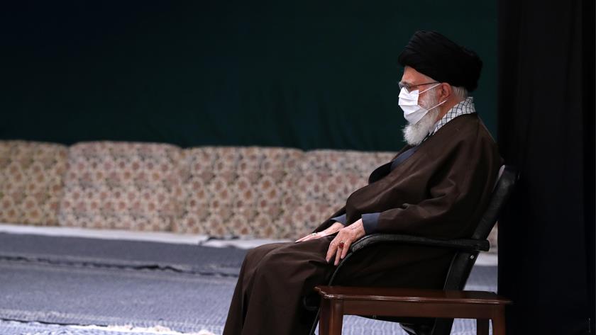 Iranpress: Leader mourns anniversary of the passing of Holy Prophet