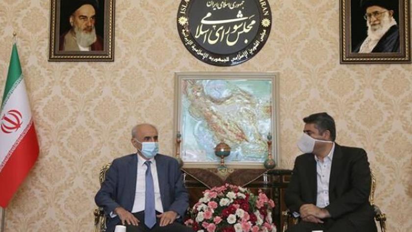 Iranpress: Baku, Yerevan return to negotiating table to resolve tensions: Official