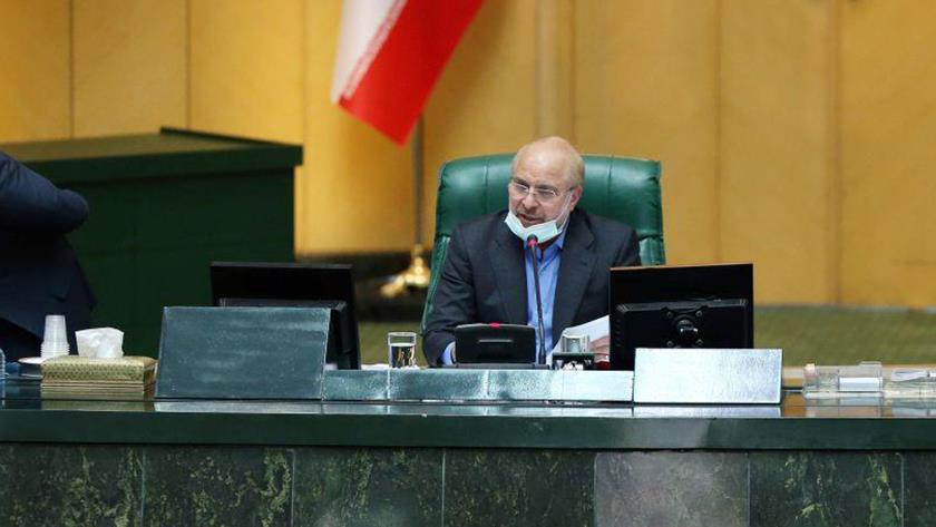 Iranpress: Iran’s stock market to be stabilized: Ghalibaf 