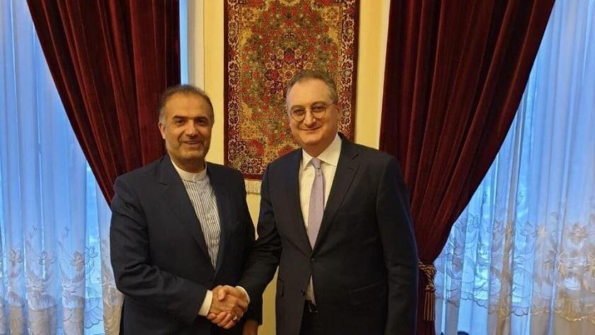 Iranpress: Iran, Russia confer on expanding bilateral cooperation