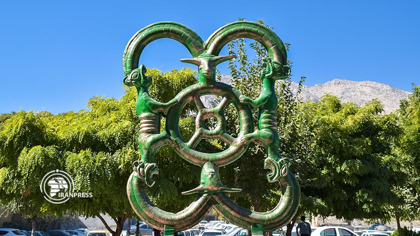 Iranpress: Khorramabad Mefragh Park, masterpiece in heart of Zagros