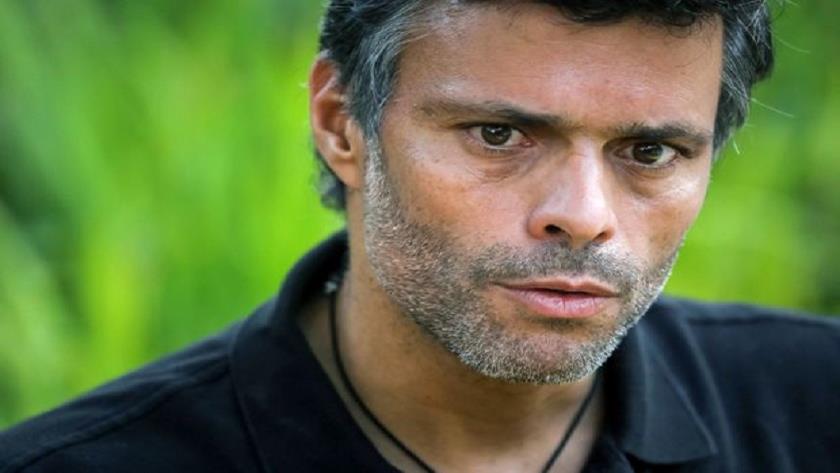 Iranpress: Venezuelan opposition leader Lopez flees to Colombia
